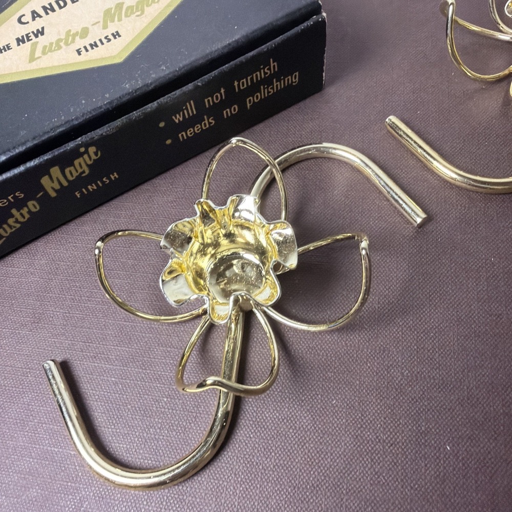 Vintage W.T. Rogers Gold Flower Lustro Magic Candle Holders MCM Boxed - Picture 3 of 13